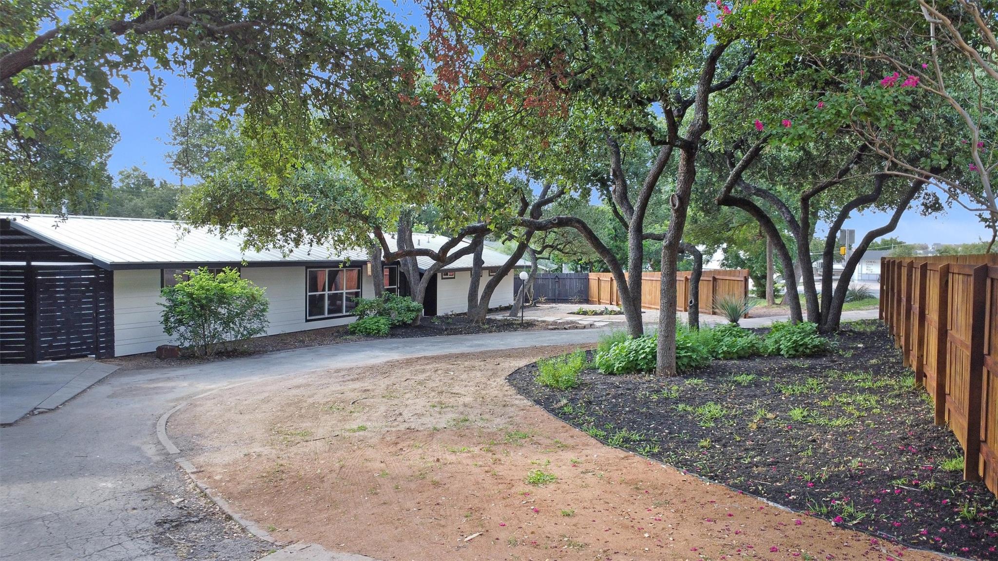 3500 Northland Dr, Austin, TX 78731