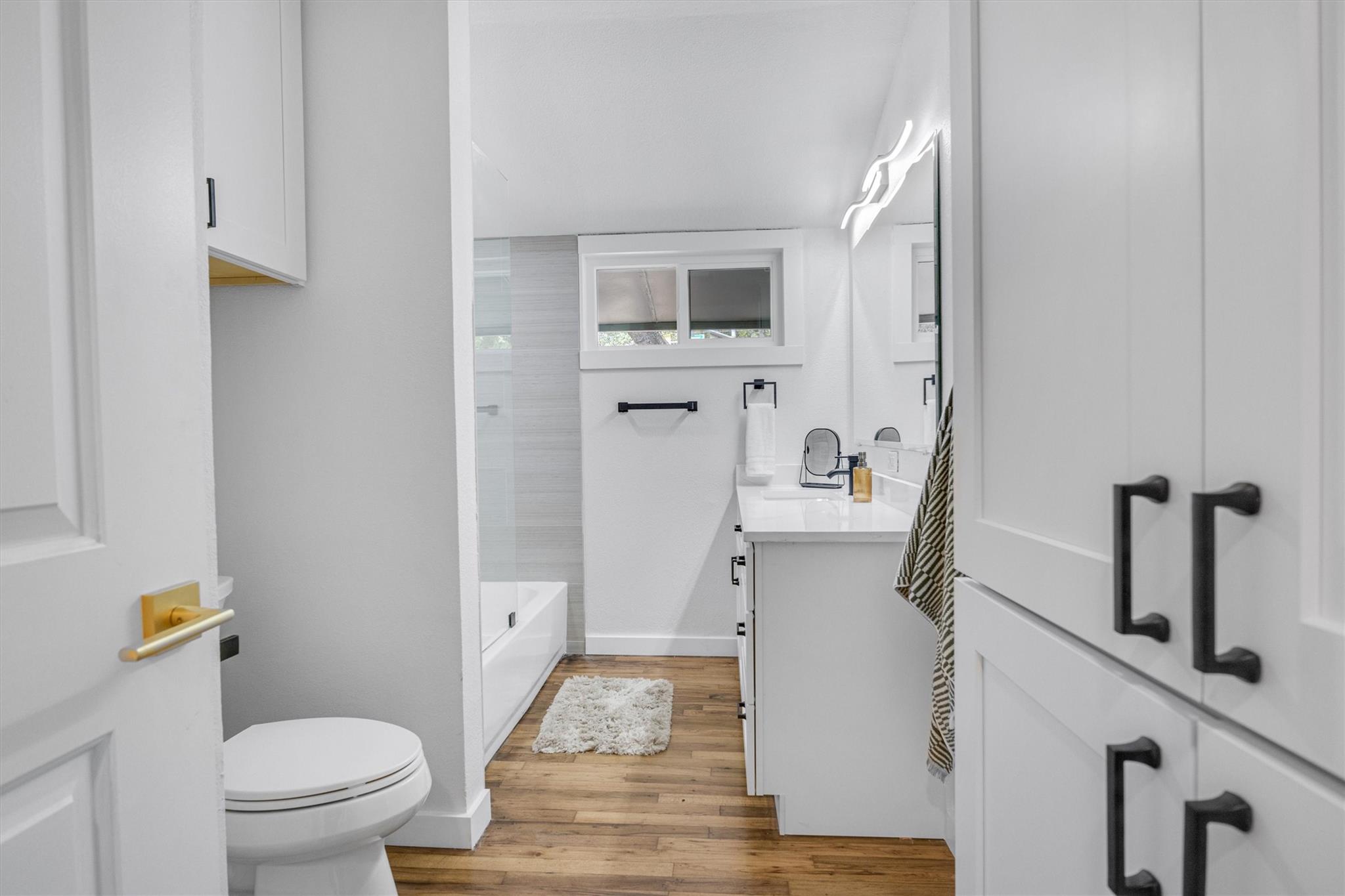 3500 Northland Dr, Austin, TX 78731