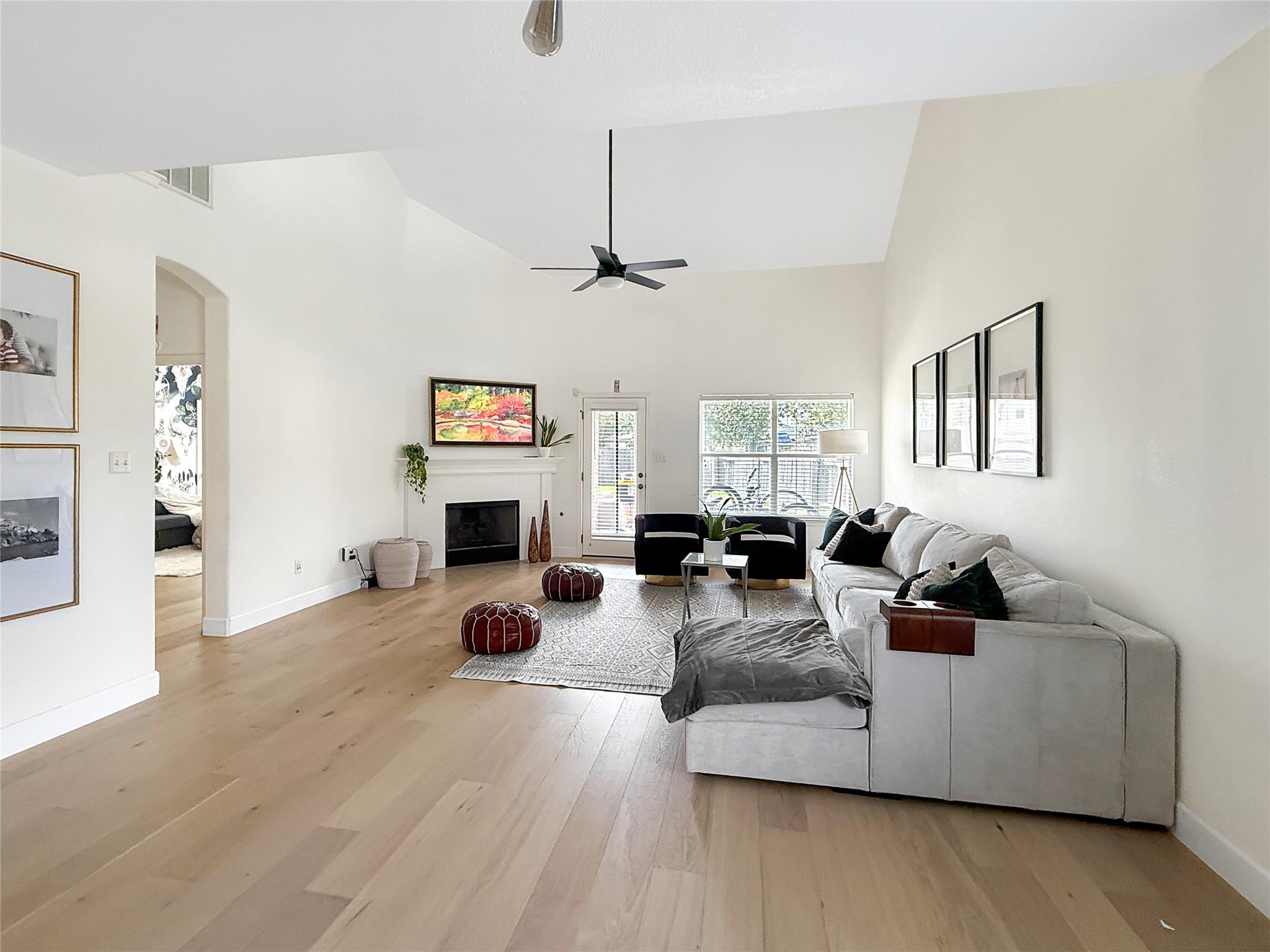 803 Meadow Bluff Ct, Round Rock, TX 78665