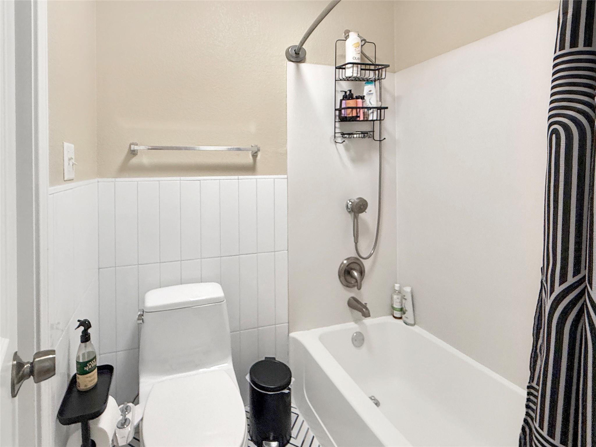 803 Meadow Bluff Ct, Round Rock, TX 78665