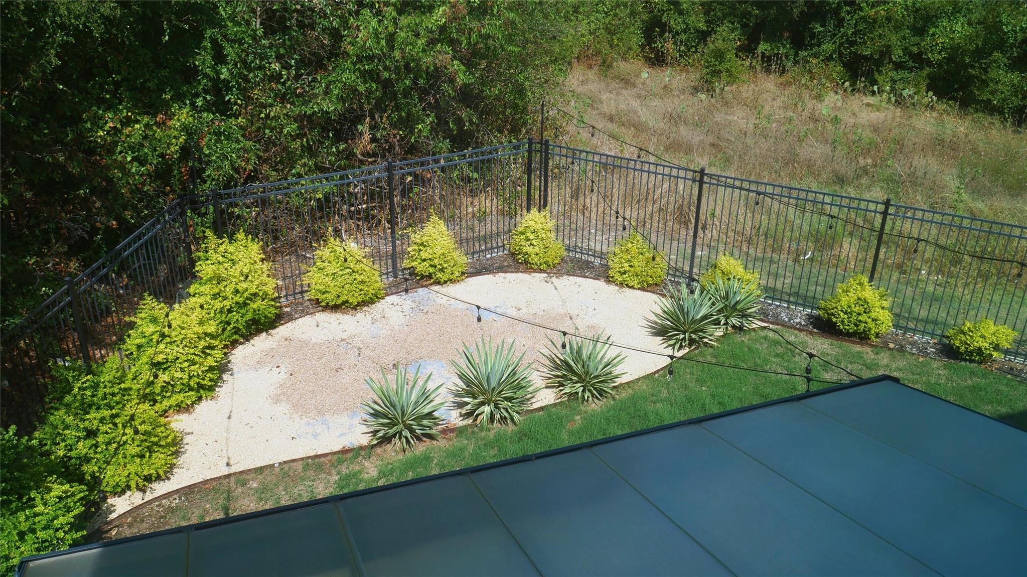 1050 Kenney Fort Xing # 16, Round Rock, TX 78665