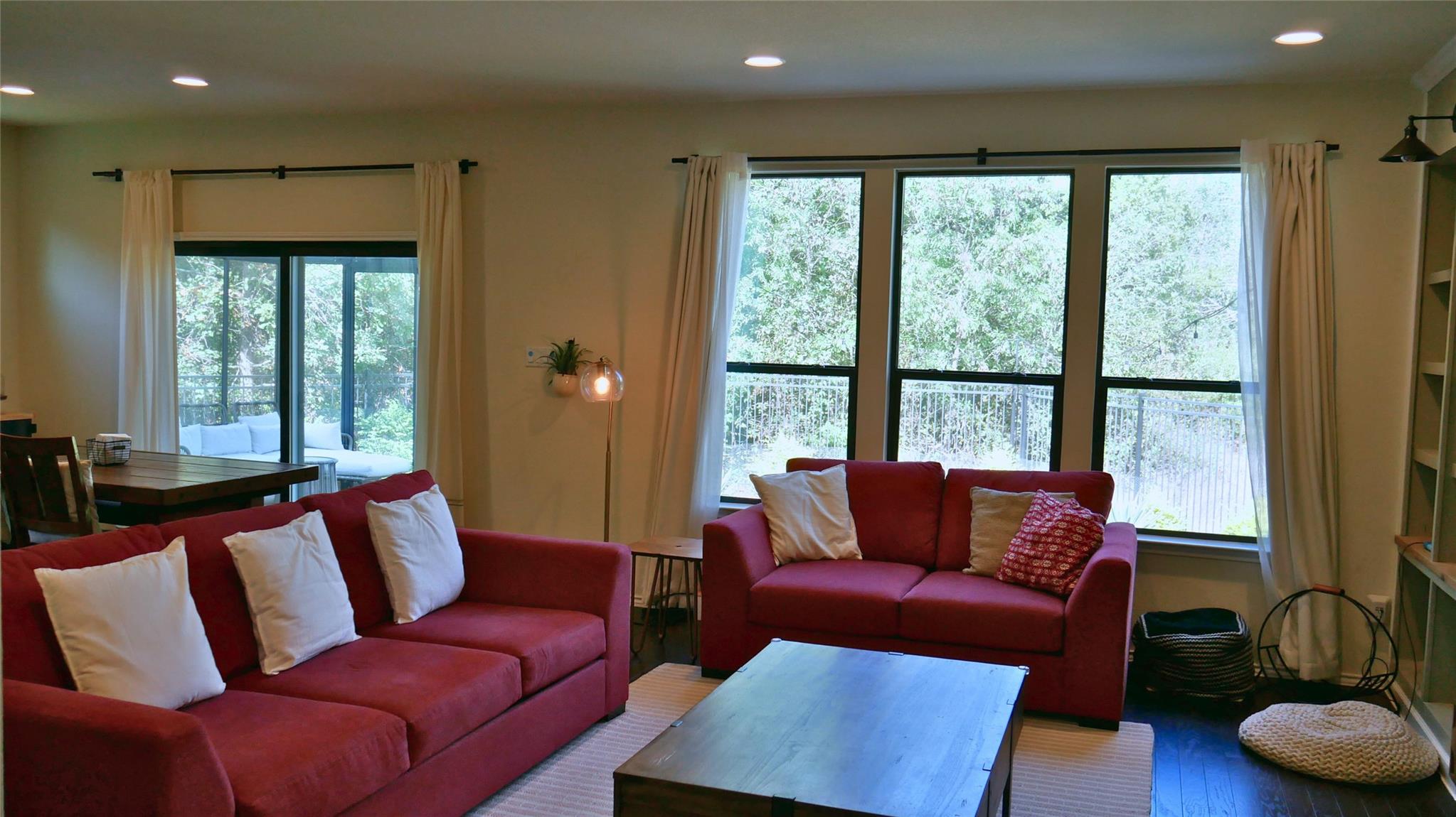 1050 Kenney Fort Xing # 16, Round Rock, TX 78665