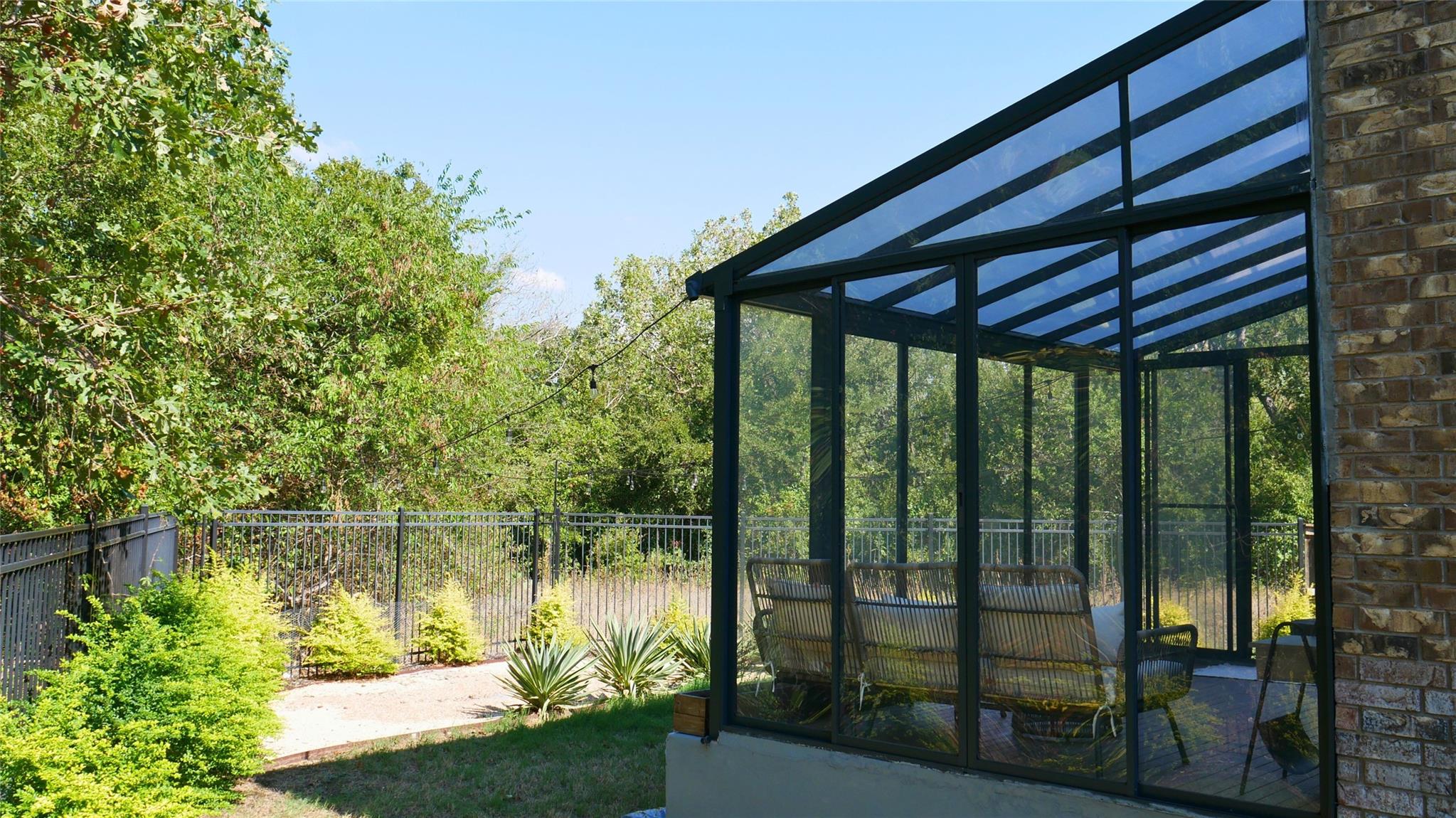 1050 Kenney Fort Xing # 16, Round Rock, TX 78665