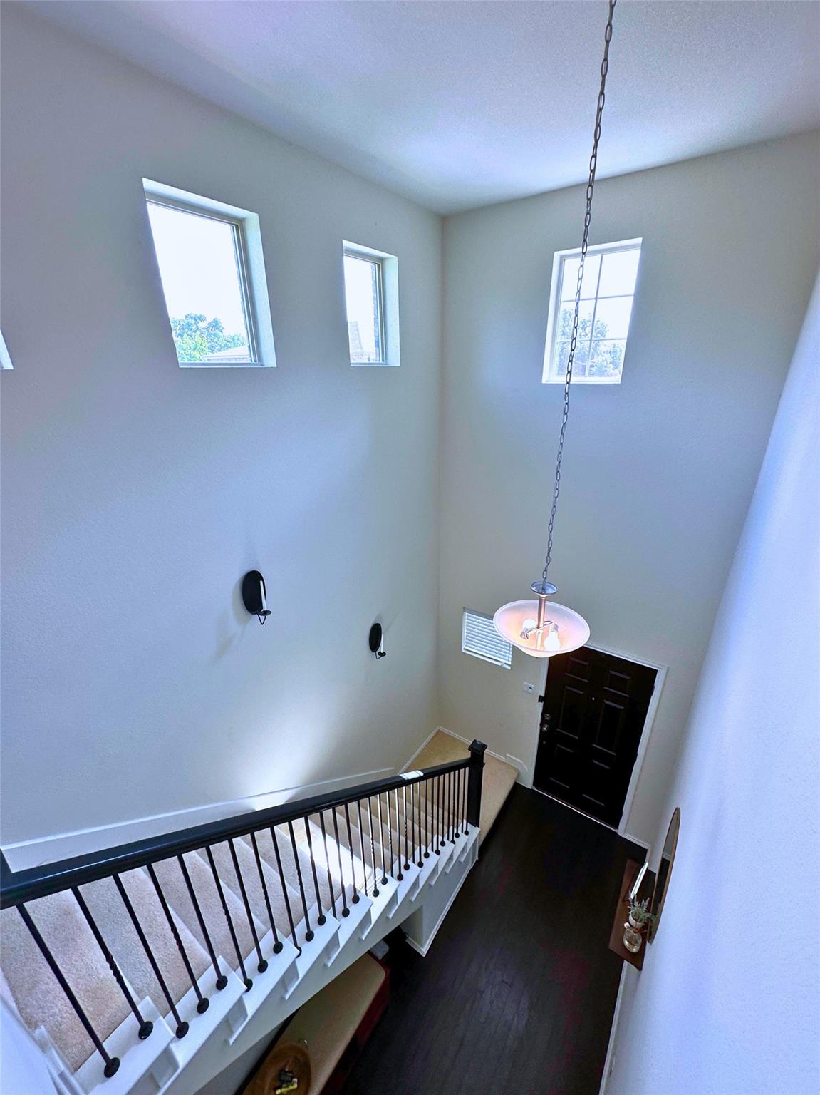 1050 Kenney Fort Xing # 16, Round Rock, TX 78665