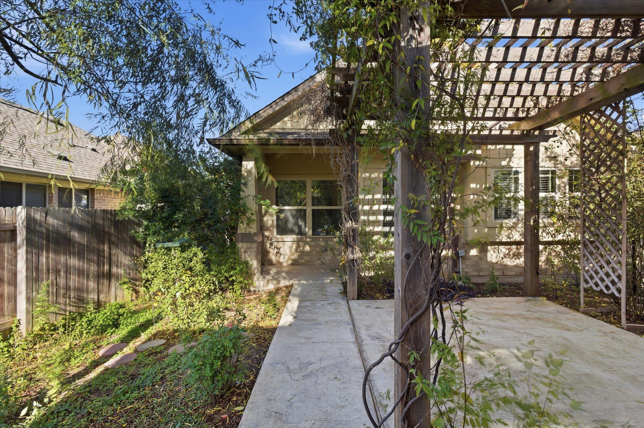 514 Nautical Loop, Kyle, TX 78640