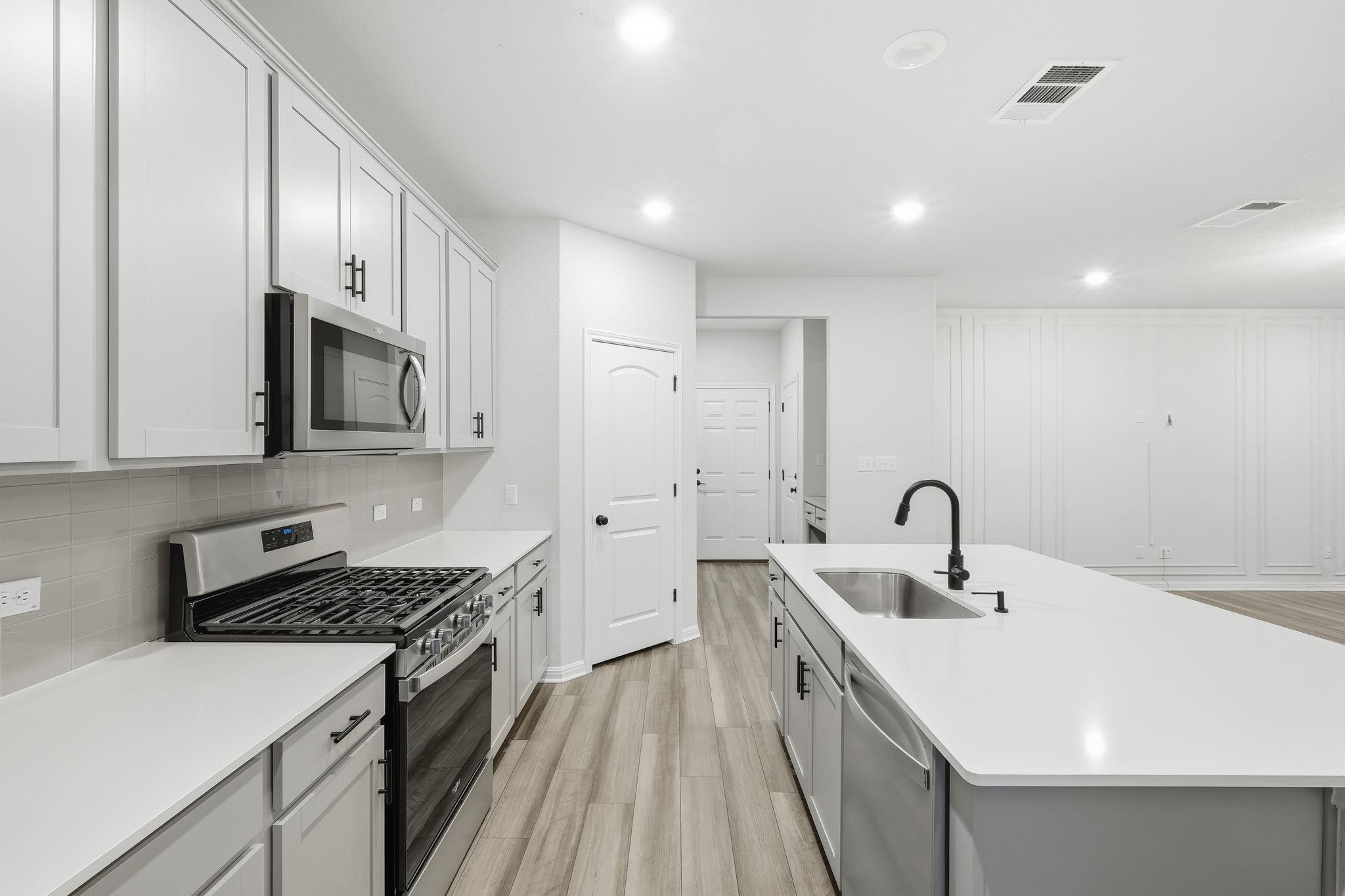 1941 Winston Way, Leander, TX 78641