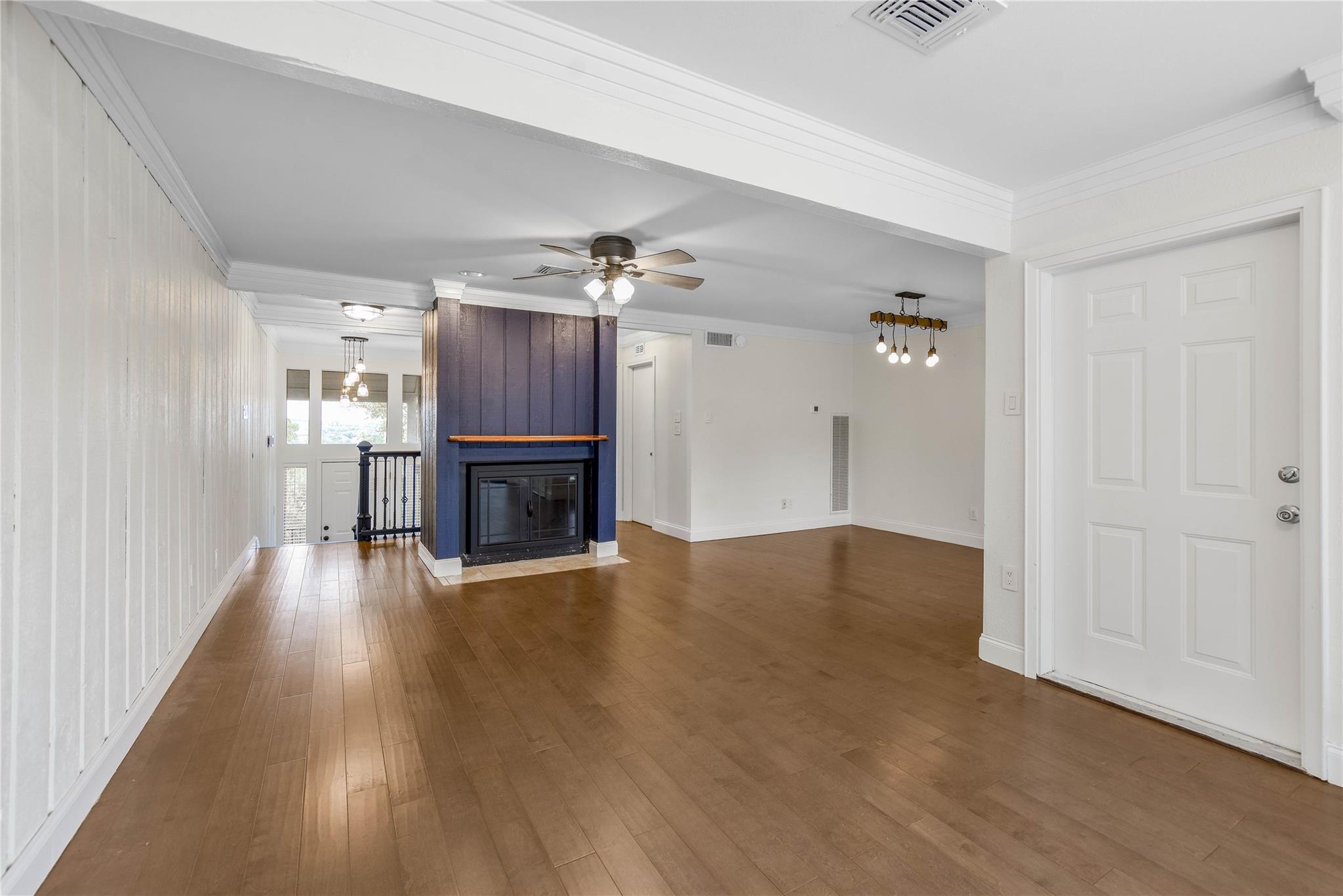 195 World Of Tennis Sq, Lakeway, TX 78738