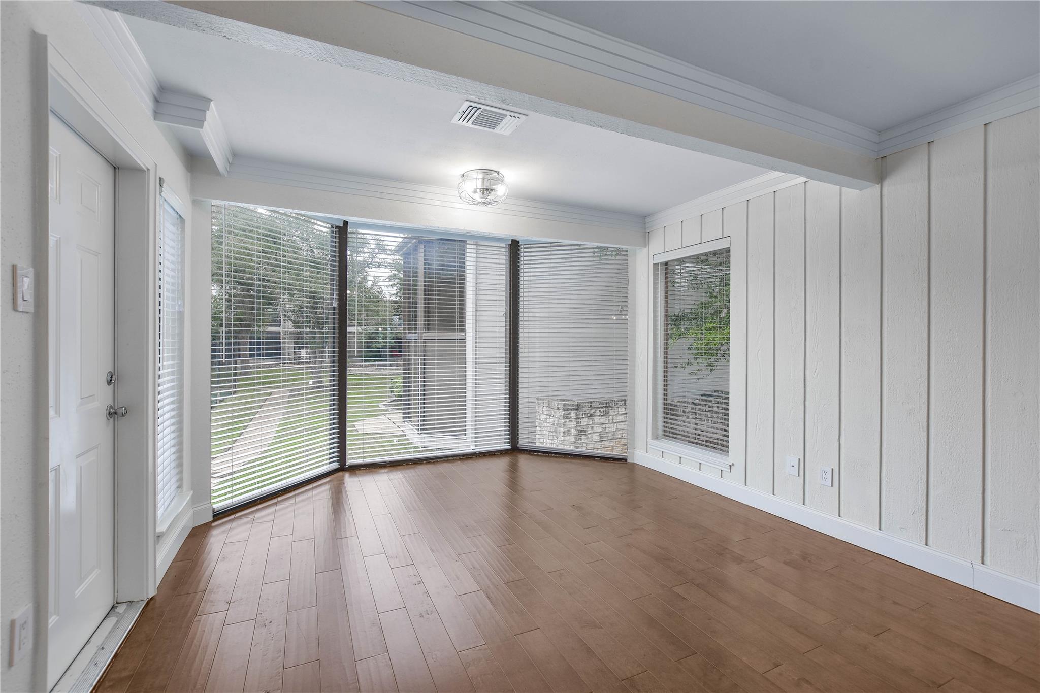 195 World Of Tennis Sq, Lakeway, TX 78738