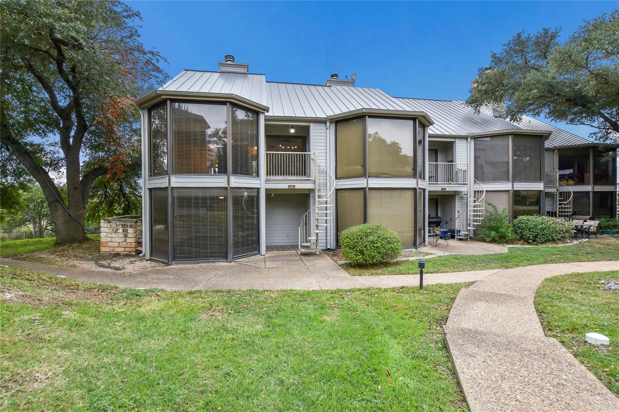 195 World Of Tennis Sq, Lakeway, TX 78738