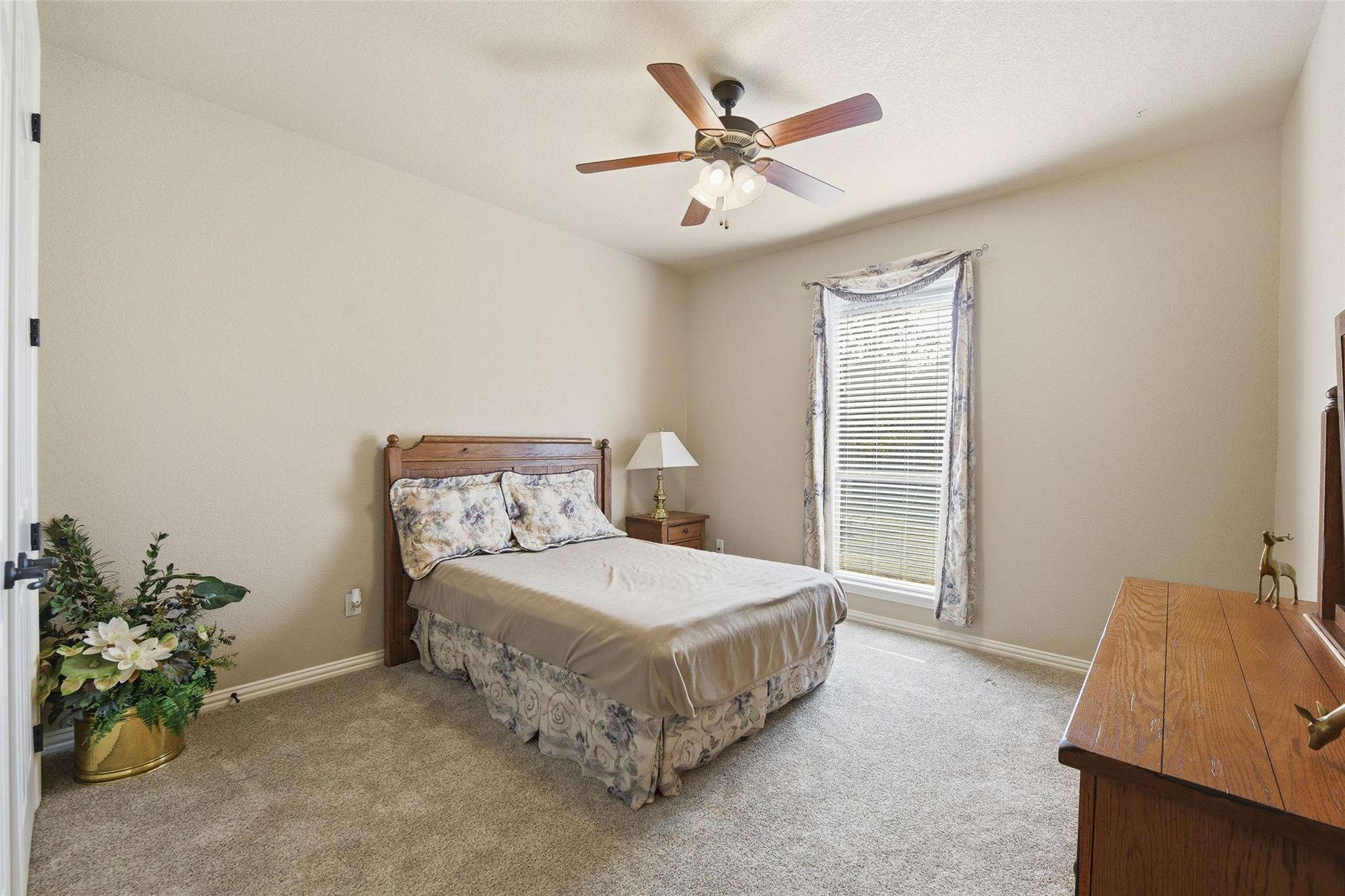 121 Hidden Creek Loop, Weatherford, TX 76085