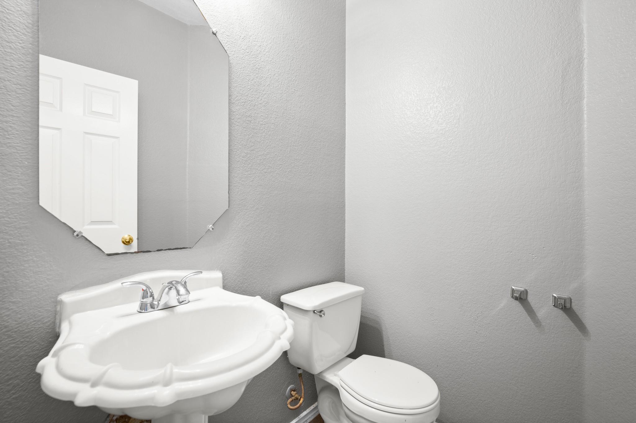 706 Johnny Bench Ct, Round Rock, TX 78665