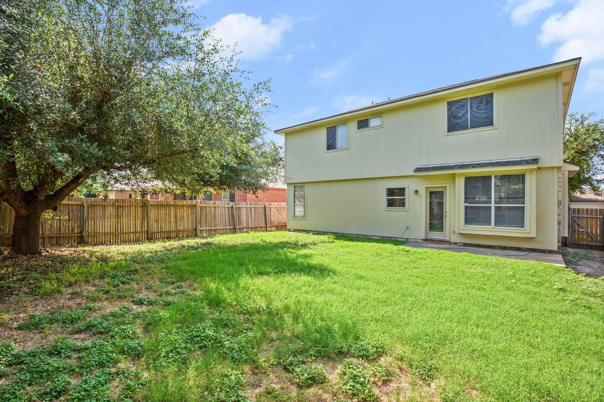 706 Johnny Bench Ct, Round Rock, TX 78665