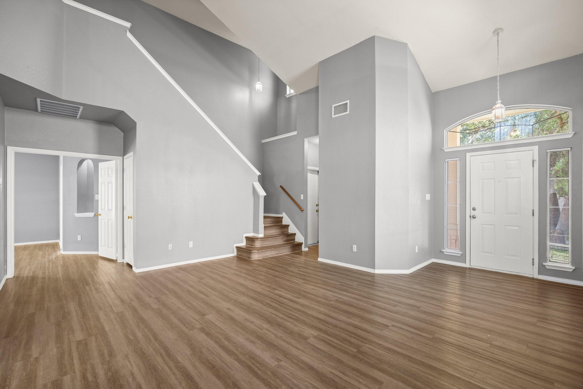 706 Johnny Bench Ct, Round Rock, TX 78665