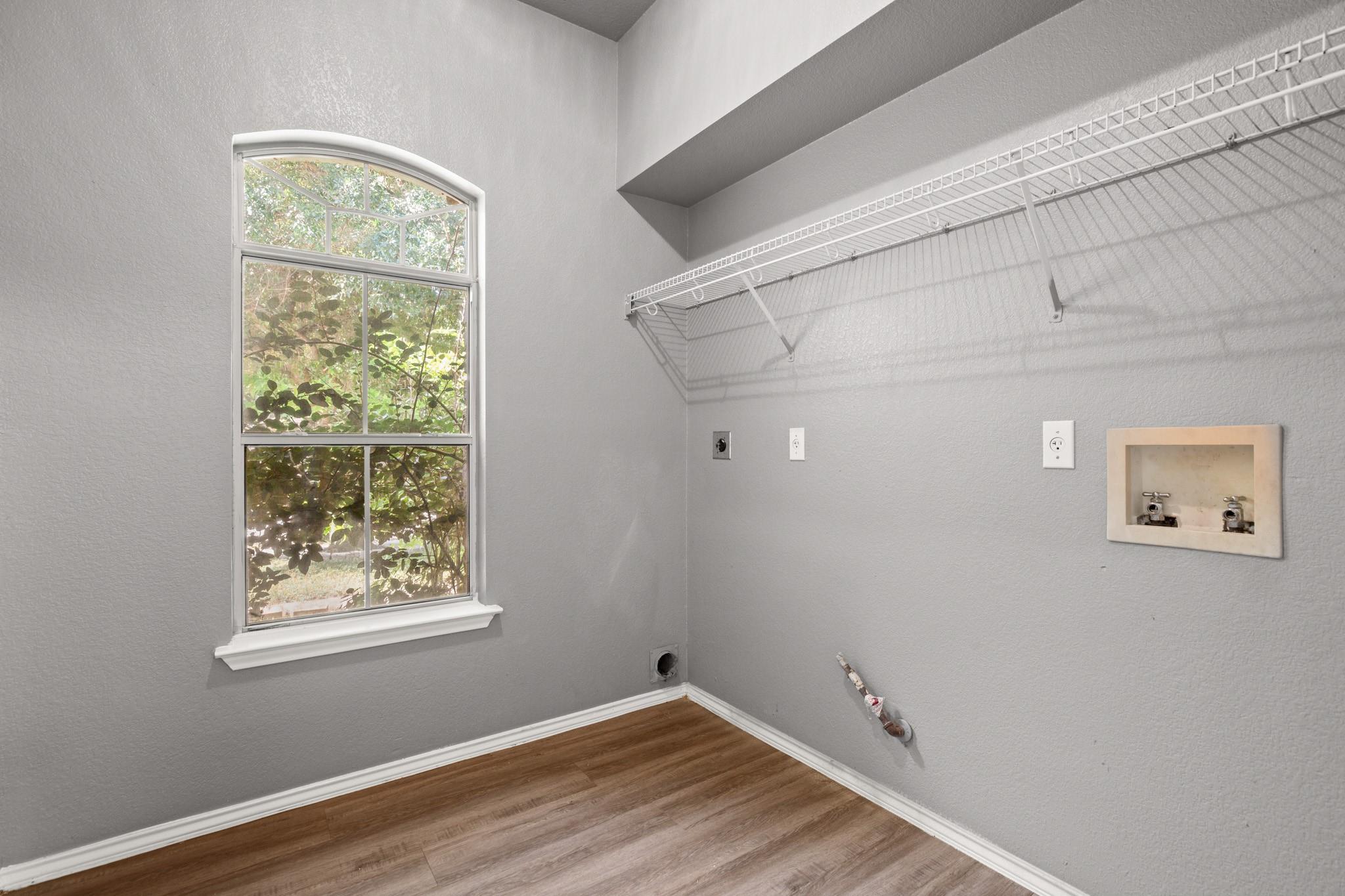 706 Johnny Bench Ct, Round Rock, TX 78665