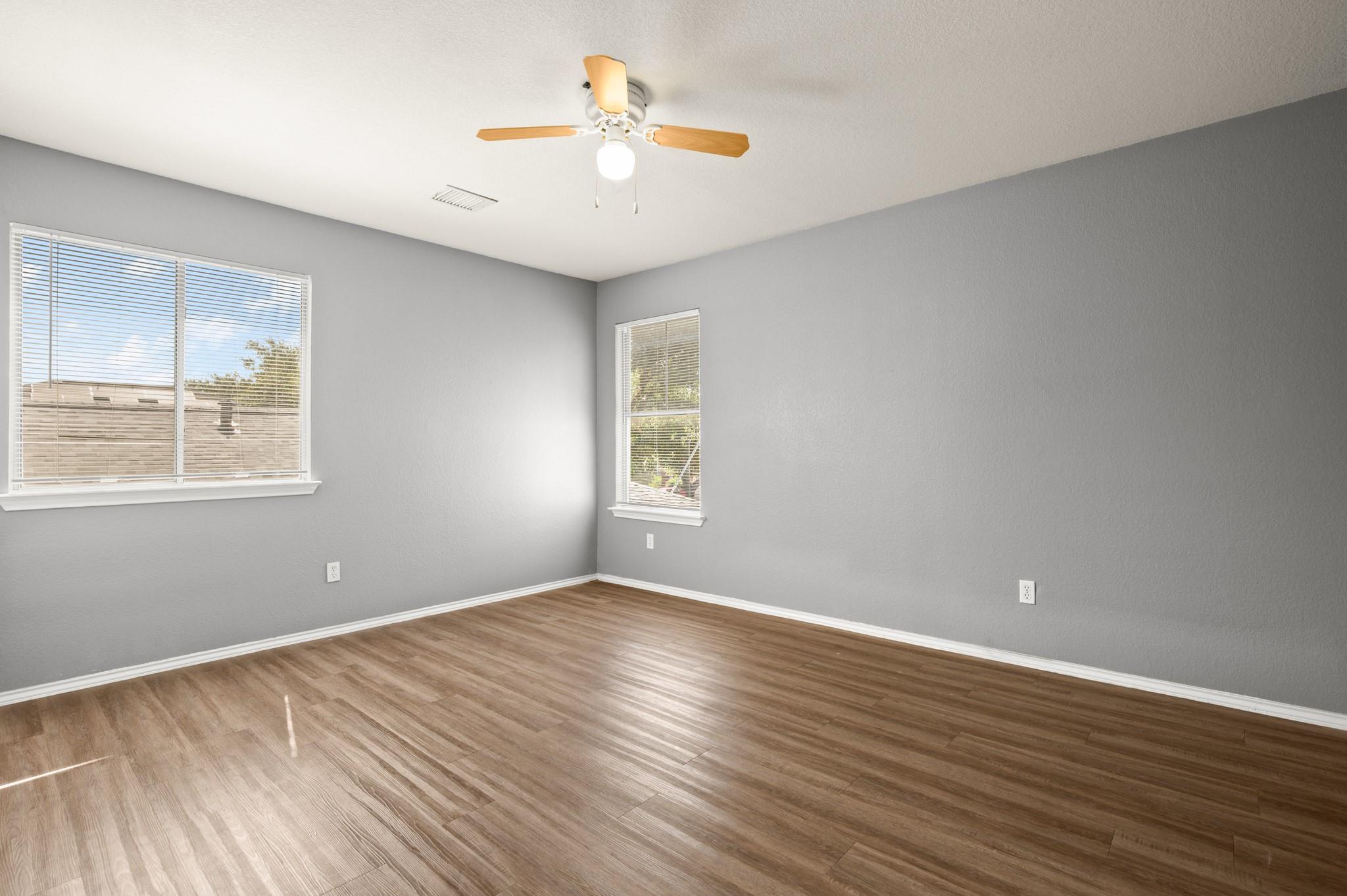 706 Johnny Bench Ct, Round Rock, TX 78665