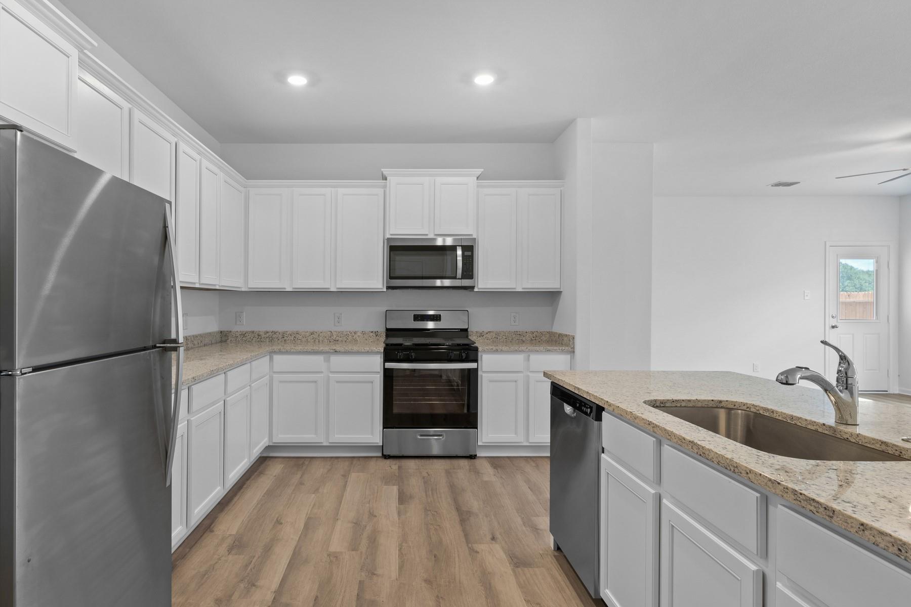 197 Fairlawn Way, Maxwell, TX 78656