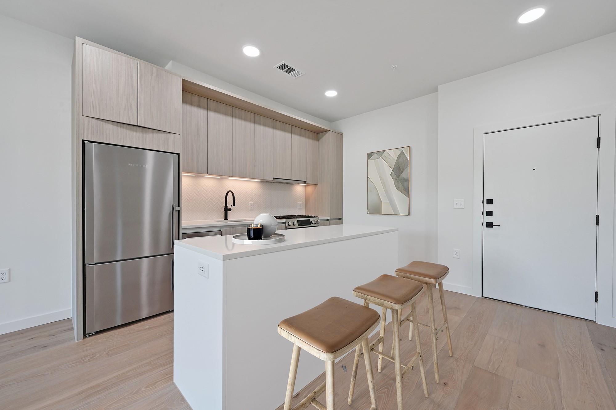 2209 S 1st St # 218, Austin, TX 78704