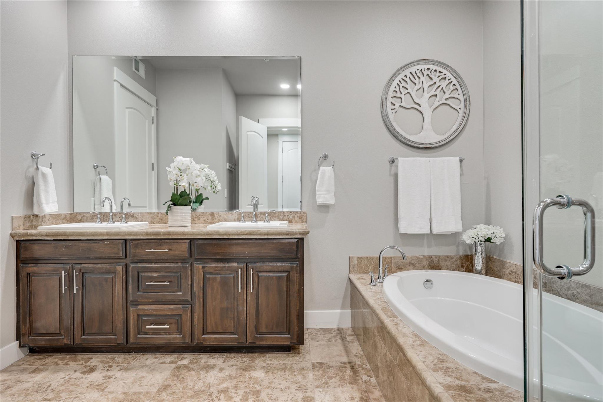 1101 Ivean Pearson Rd # B103, Lago Vista, TX 78645