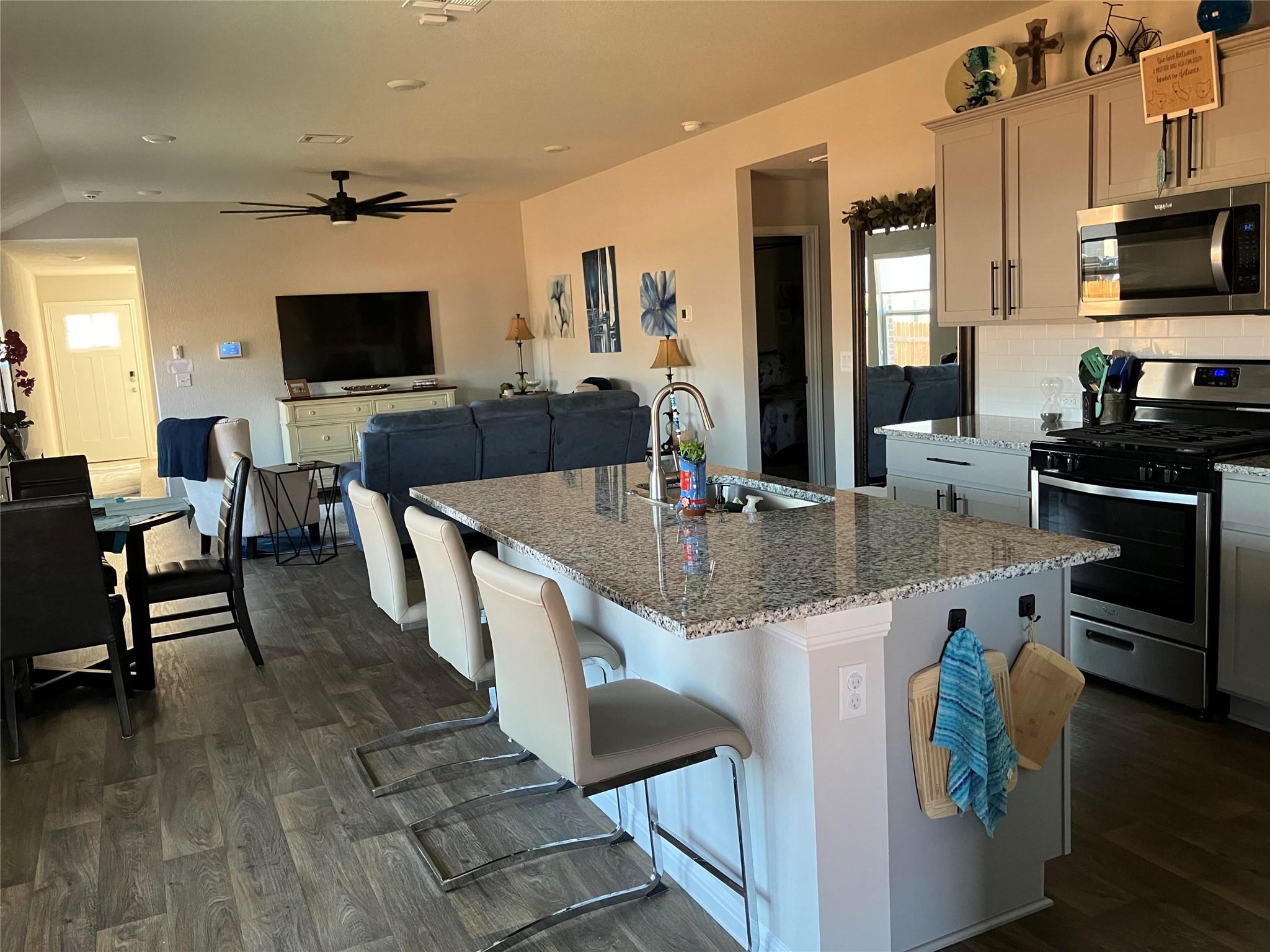 119 Mercer St, Bastrop, TX 78602