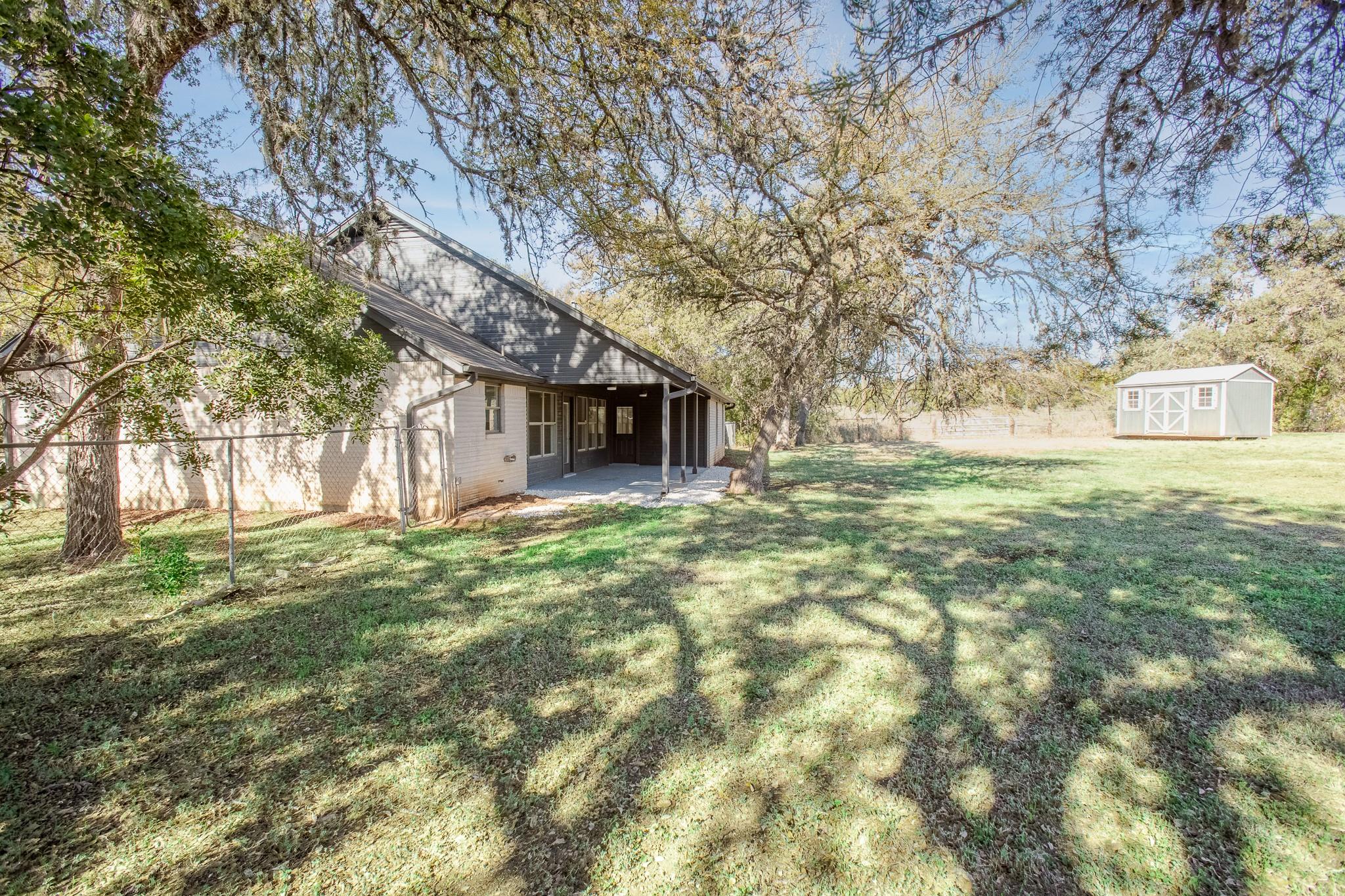 520 HUNTER RIDGE Rd, San Marcos, TX 78666