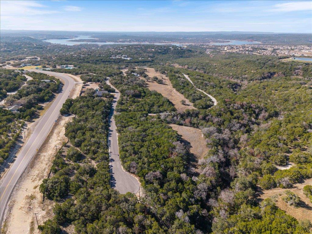 8310 Chestnut Cv, Lago Vista, TX 78645