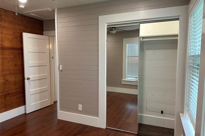 1223, 1223 1/2 & 1225 S Austin Ave S, Georgetown, TX 78626