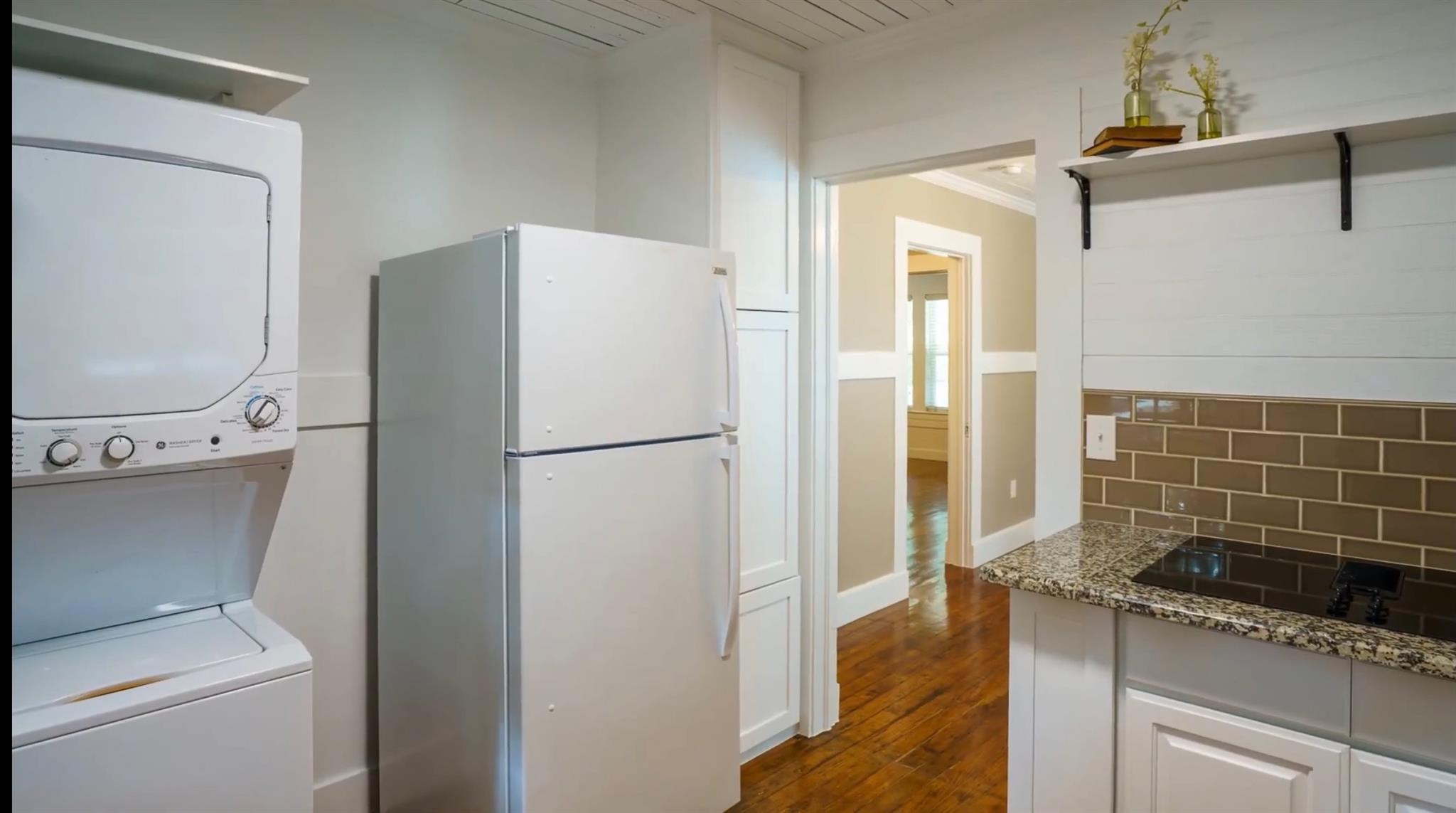 1223, 1223 1/2 & 1225 S Austin Ave S, Georgetown, TX 78626