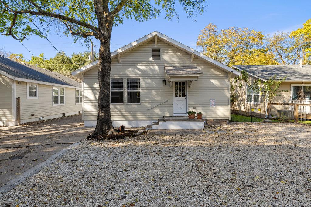 1223, 1223 1/2 & 1225 S Austin Ave S, Georgetown, TX 78626