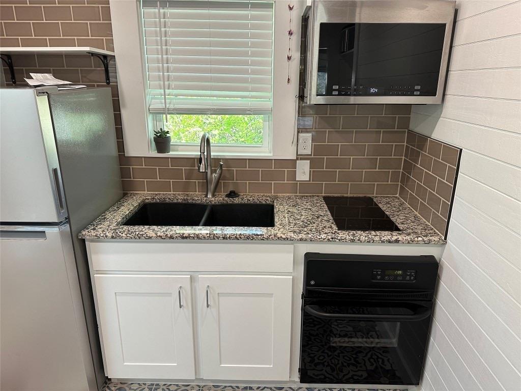 1223, 1223 1/2 & 1225 S Austin Ave S, Georgetown, TX 78626