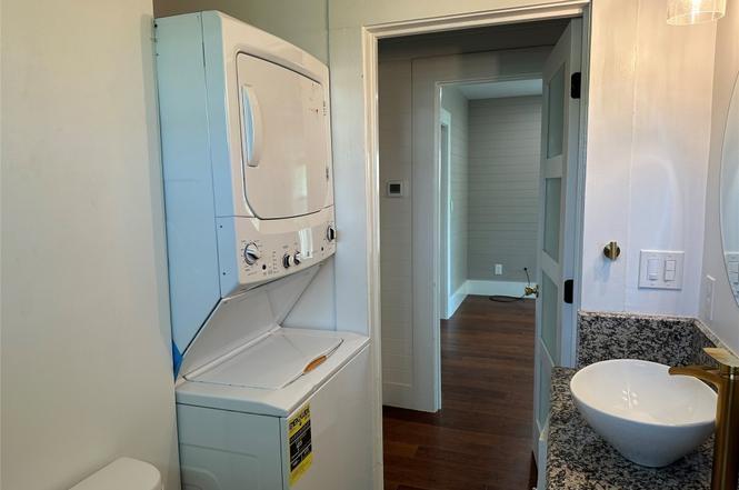 1223, 1223 1/2 & 1225 S Austin Ave S, Georgetown, TX 78626