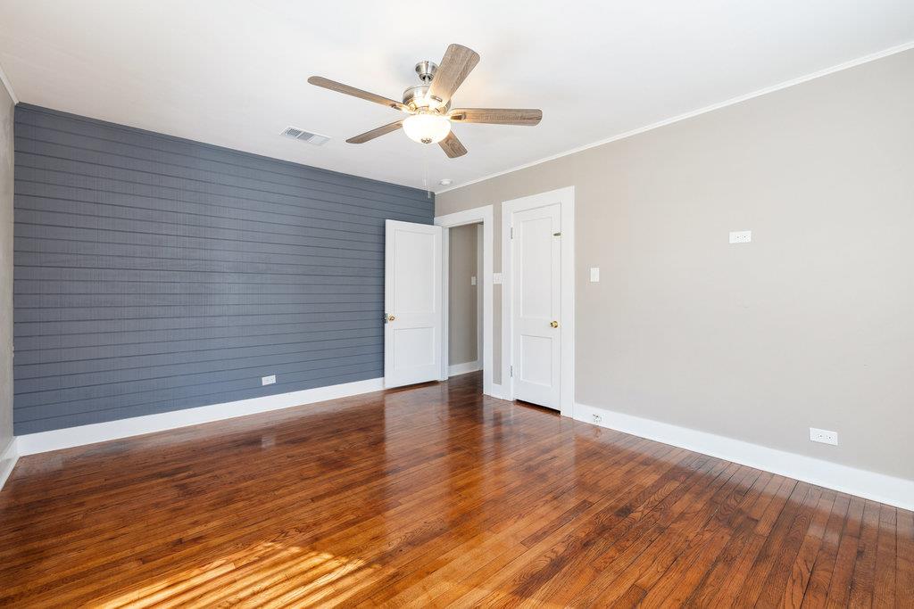 1223, 1223 1/2 & 1225 S Austin Ave S, Georgetown, TX 78626