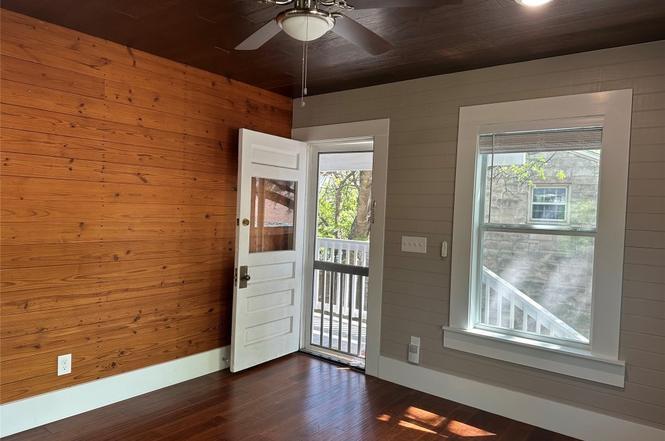 1223, 1223 1/2 & 1225 S Austin Ave S, Georgetown, TX 78626