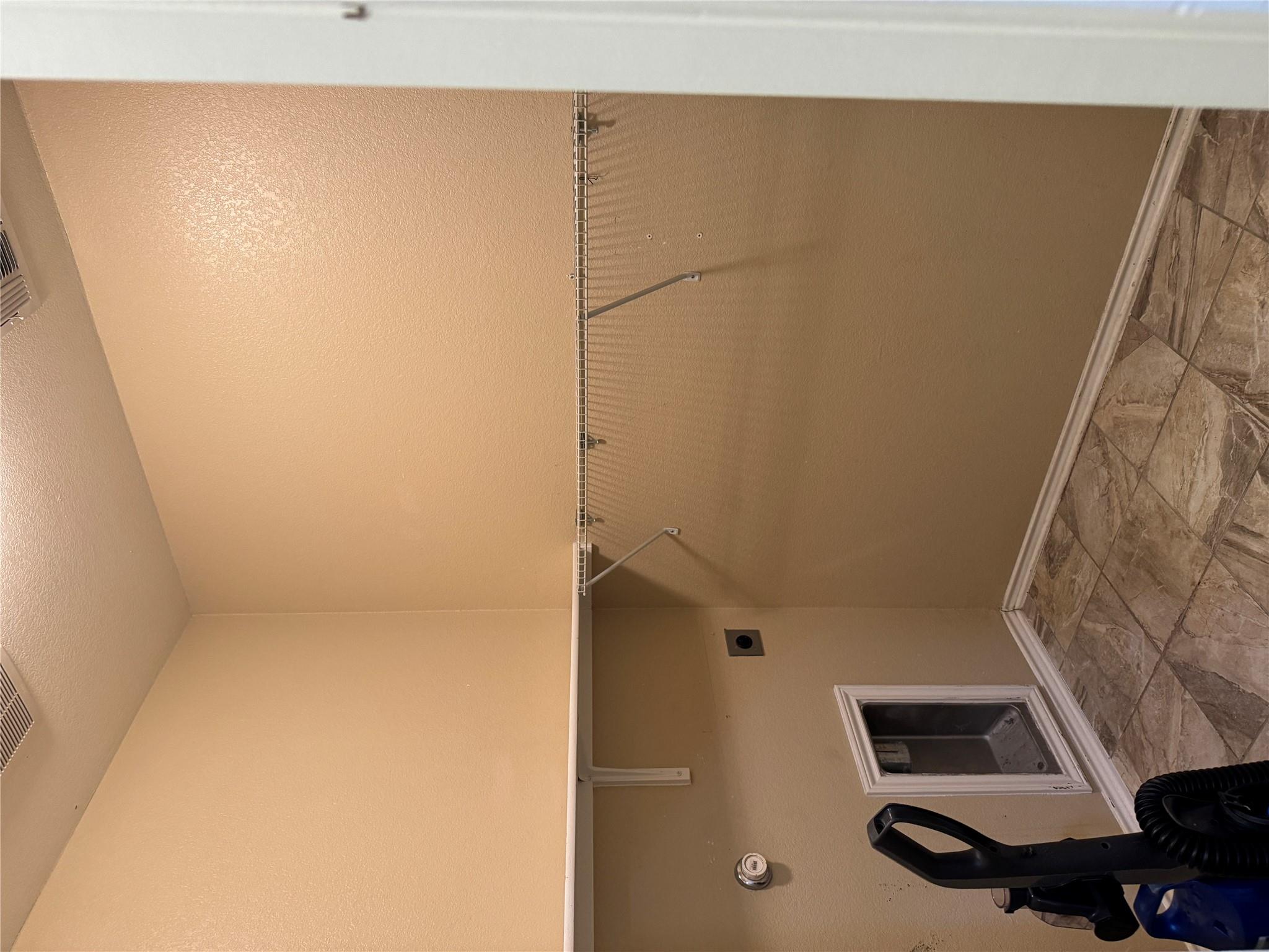 14709 Fairland Dr, Pflugerville, TX 78660