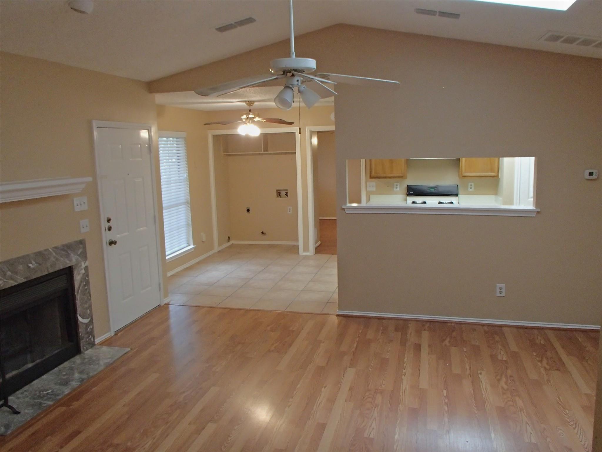 617 Luther Dr # B, Georgetown, TX 78628