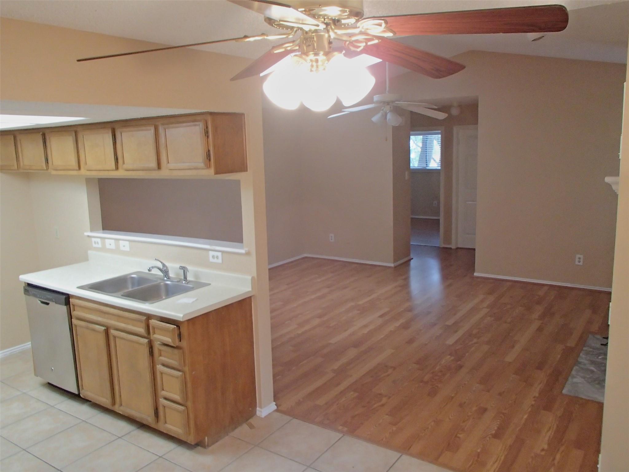 617 Luther Dr # B, Georgetown, TX 78628