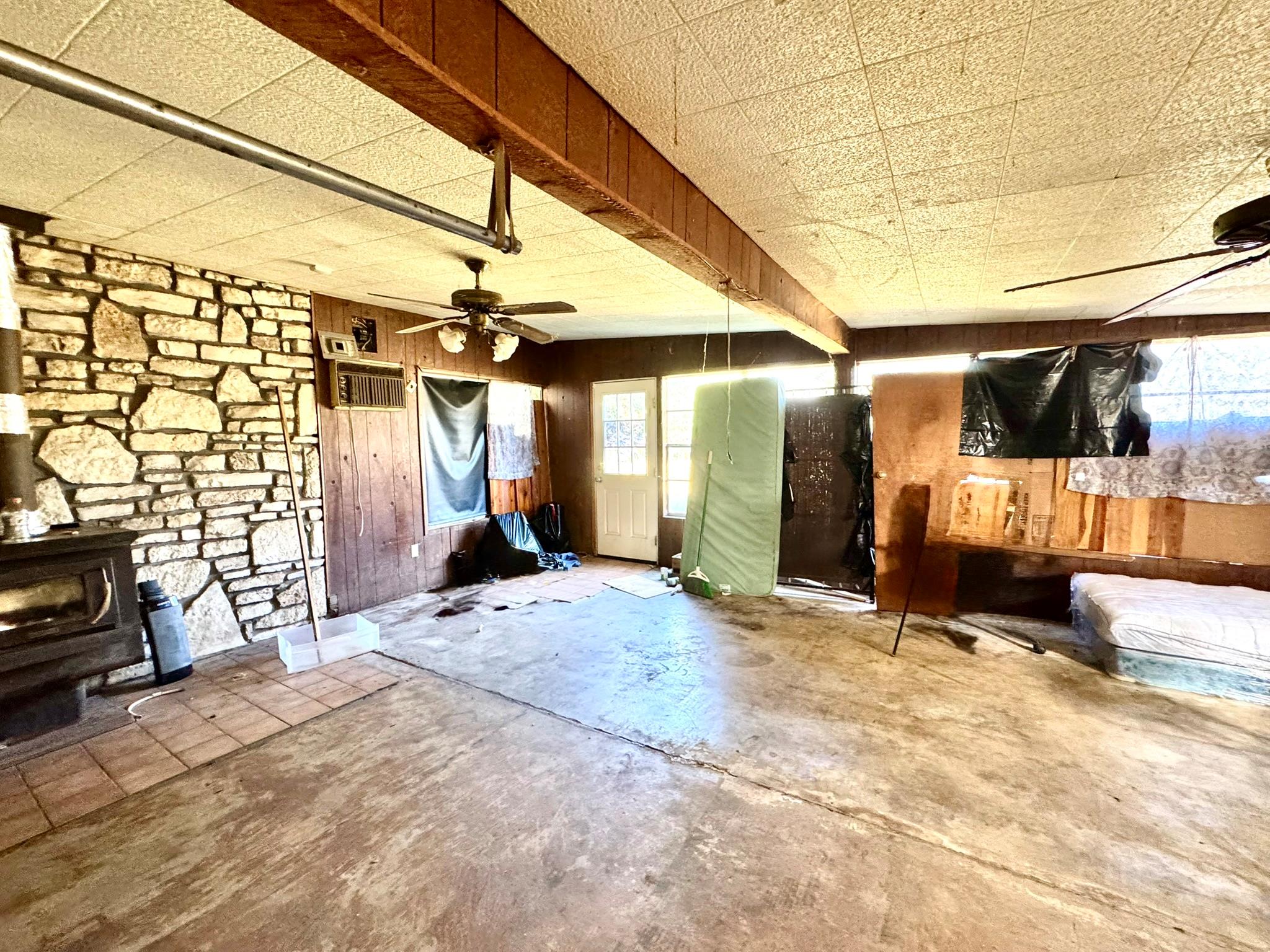 520 Munson St, Tow, TX 78672