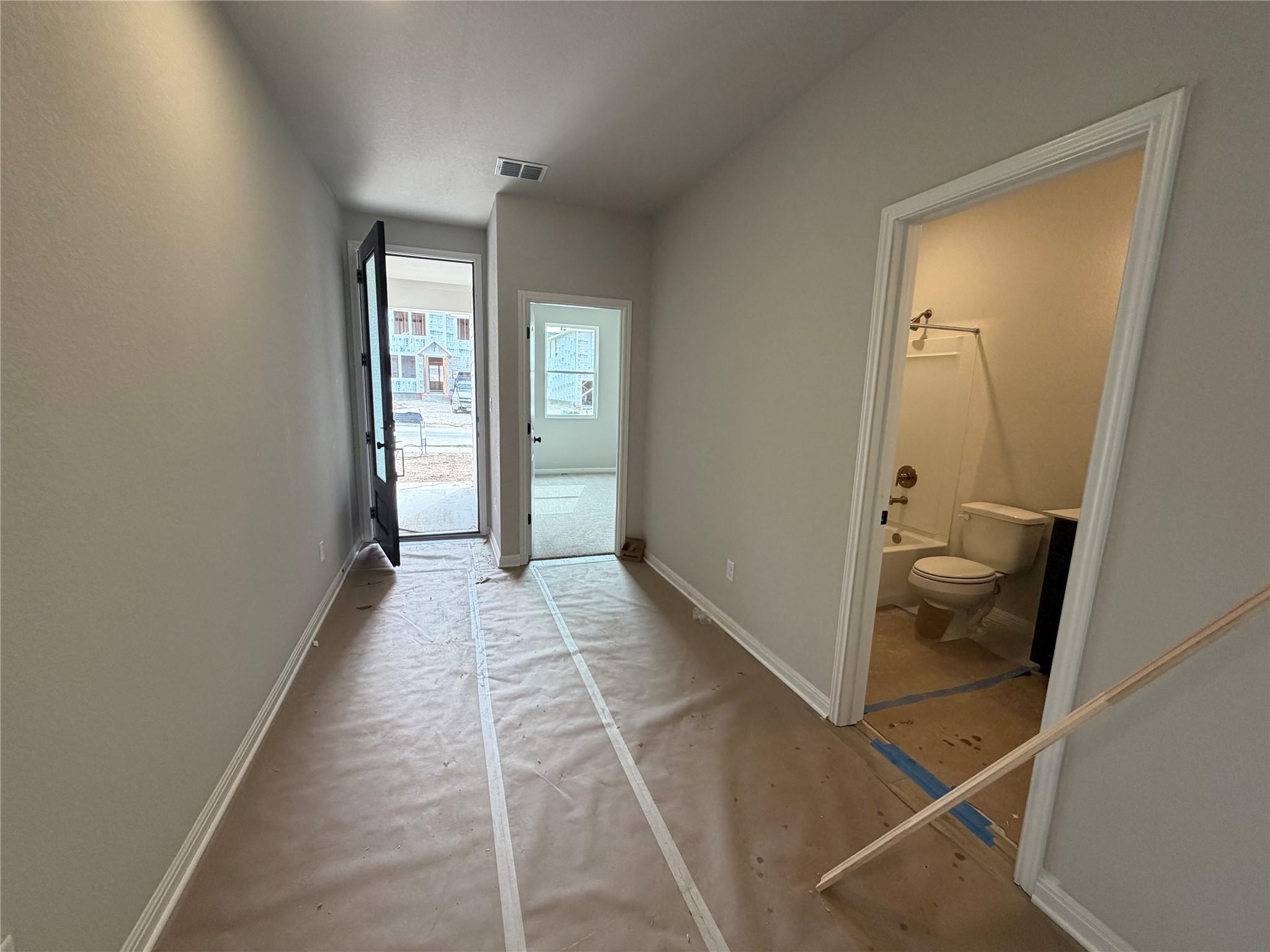 193 Crater Lake Dr, Dripping Springs, TX 78620