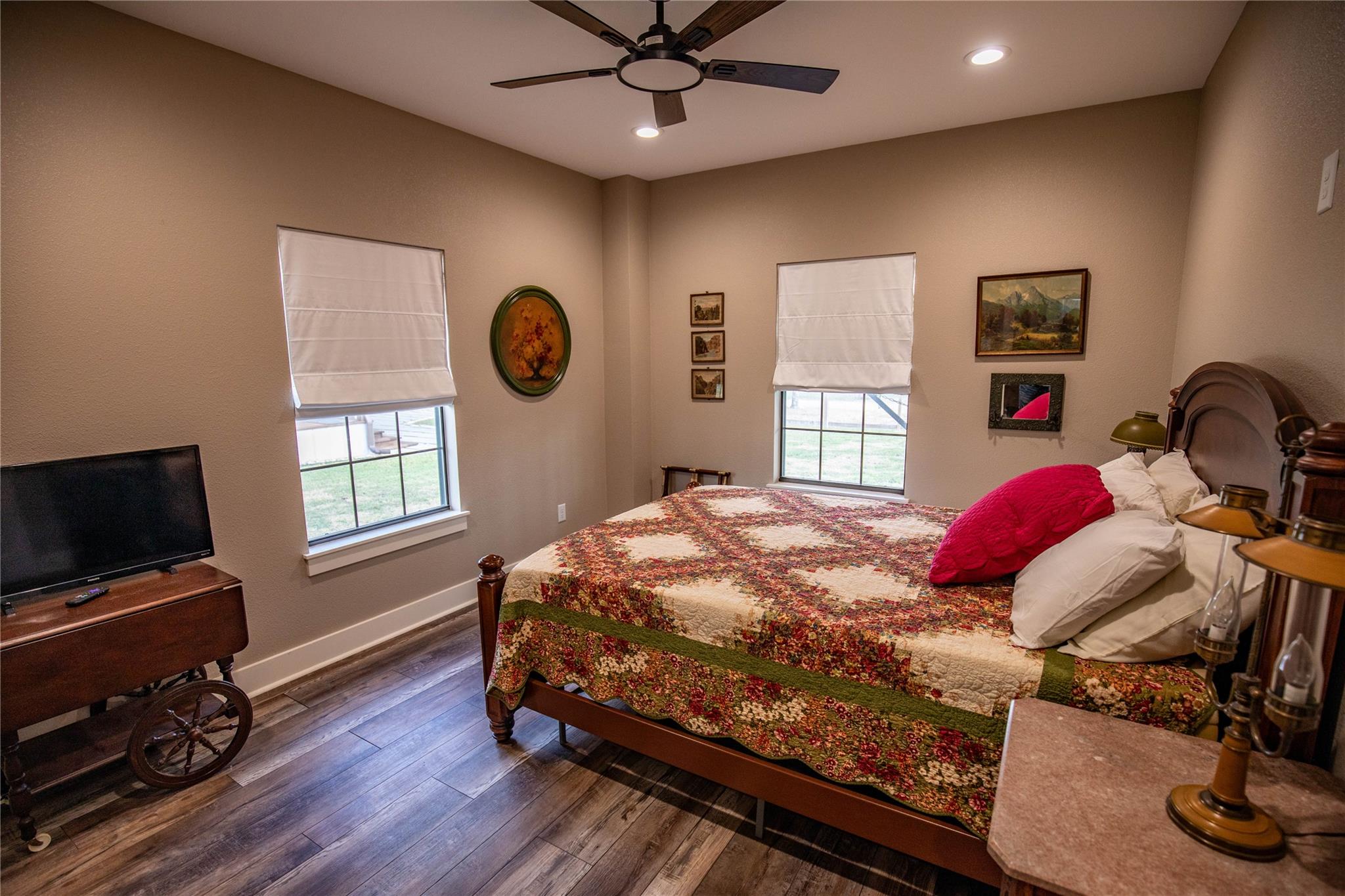 698 Hilbrich Rd, Westhoff, TX 77994