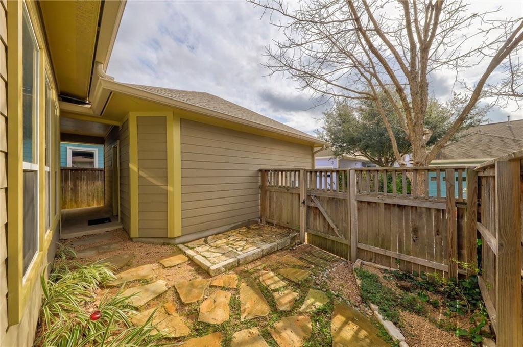1925 Littlefield St, Austin, TX 78723