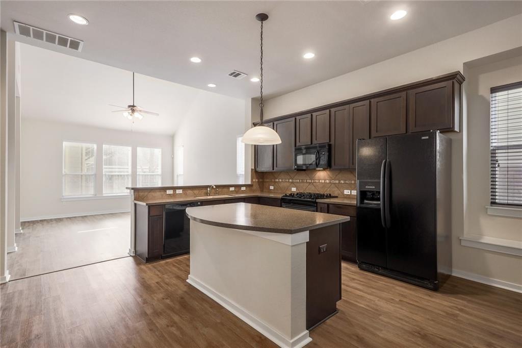 1925 Littlefield St, Austin, TX 78723