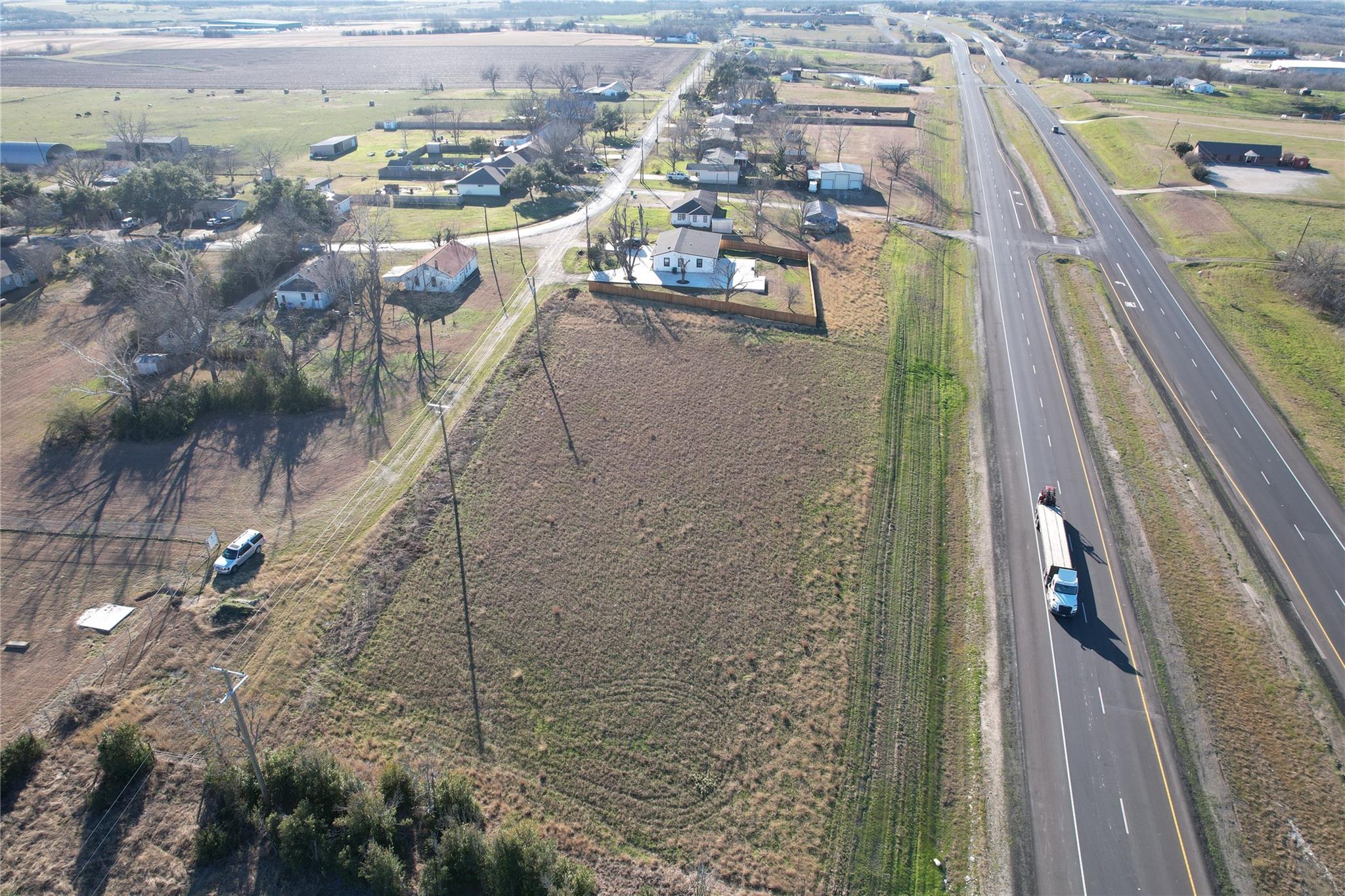 000 W. Carlos G. Parker Blvd., Taylor, TX 76574