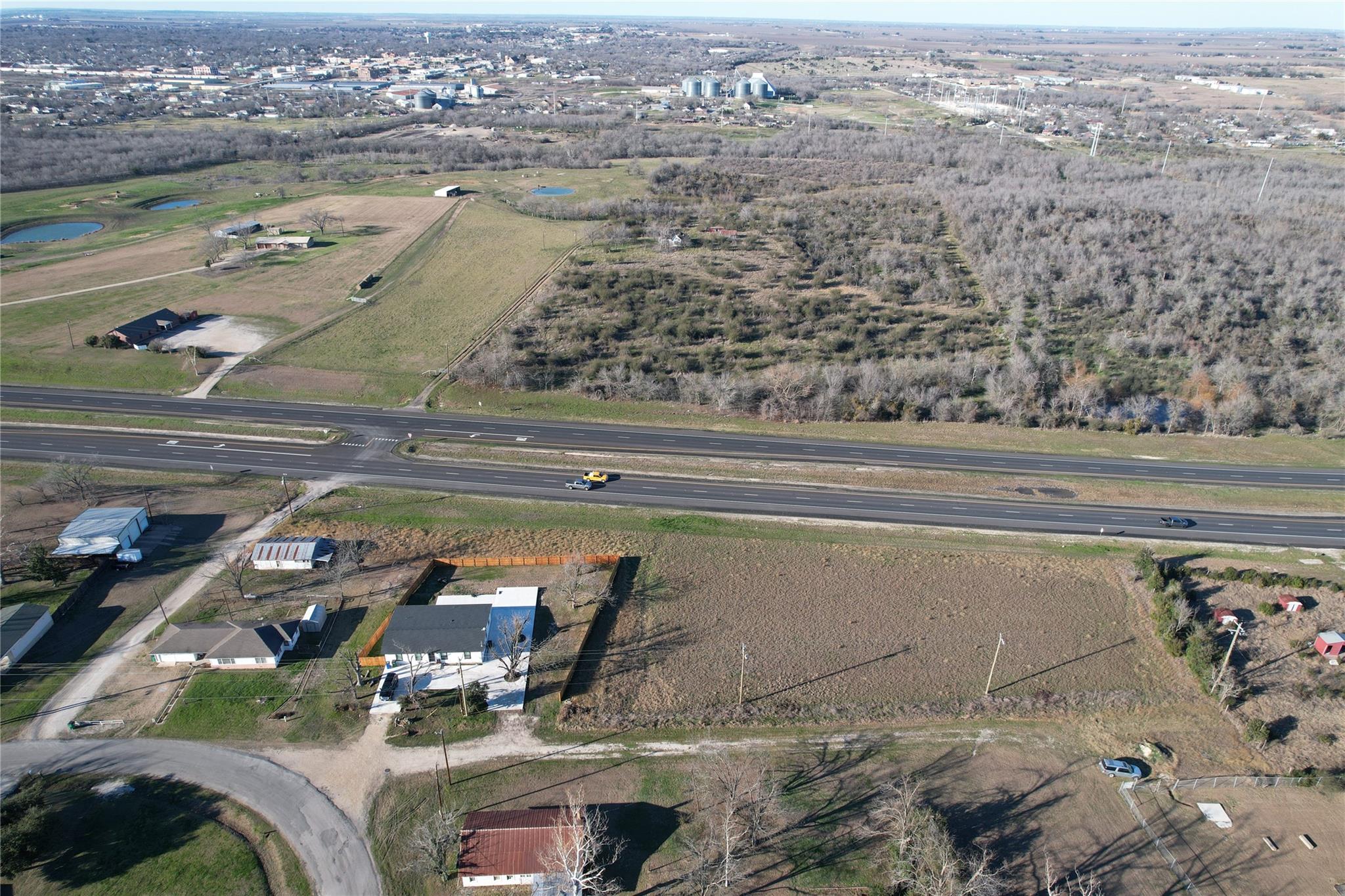 000 W. Carlos G. Parker Blvd., Taylor, TX 76574