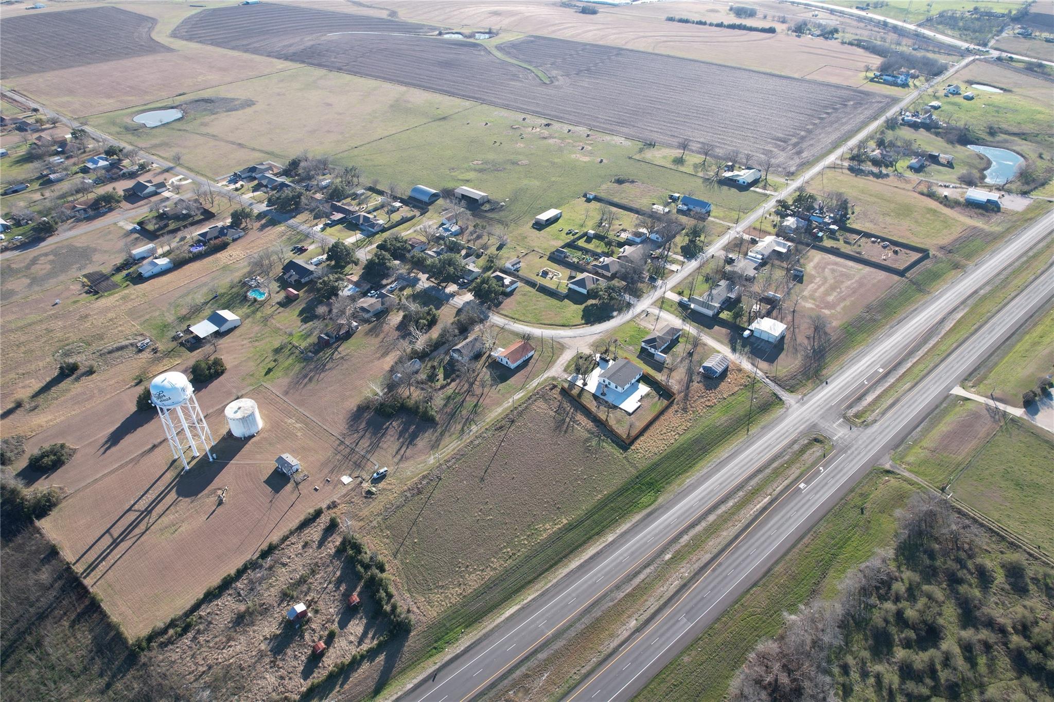 000 W. Carlos G. Parker Blvd., Taylor, TX 76574