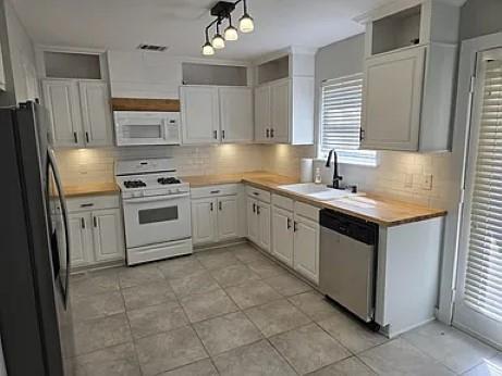 811 Chiselpoint Cv, Round Rock, TX 78681