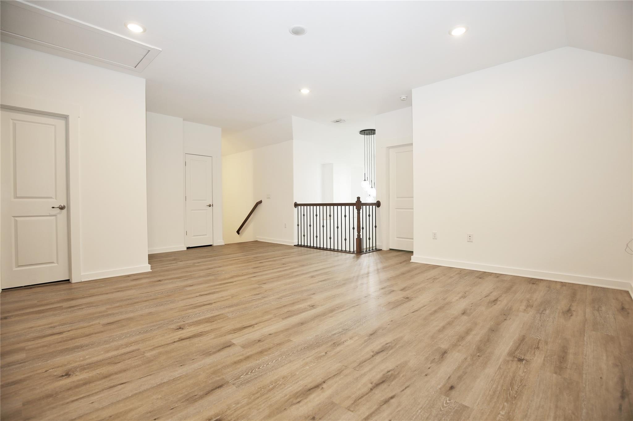 15502 Pewter Luster Cv, Del Valle, TX 78617