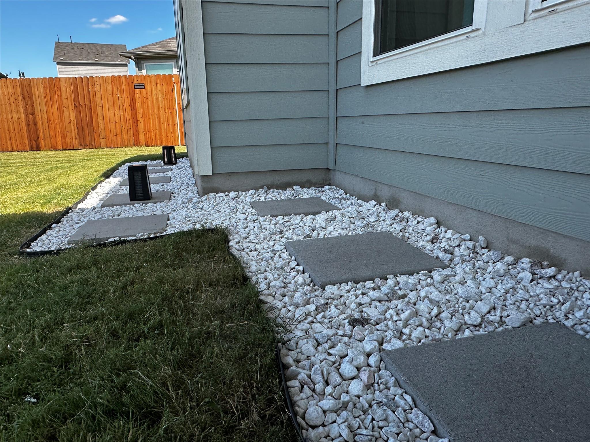 15502 Pewter Luster Cv, Del Valle, TX 78617