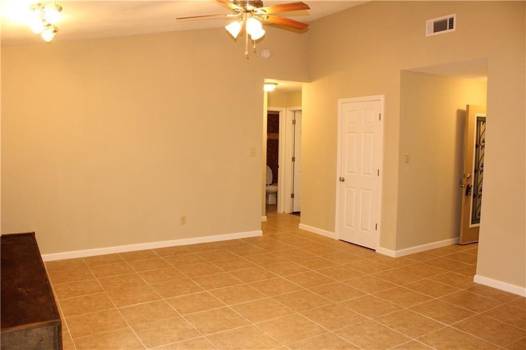 2409 Village Walk, Austin, TX 78744