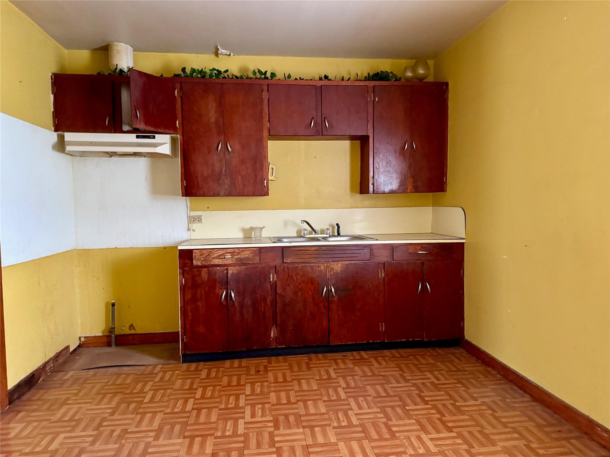 109 Selvera St, Kyle, TX 78640