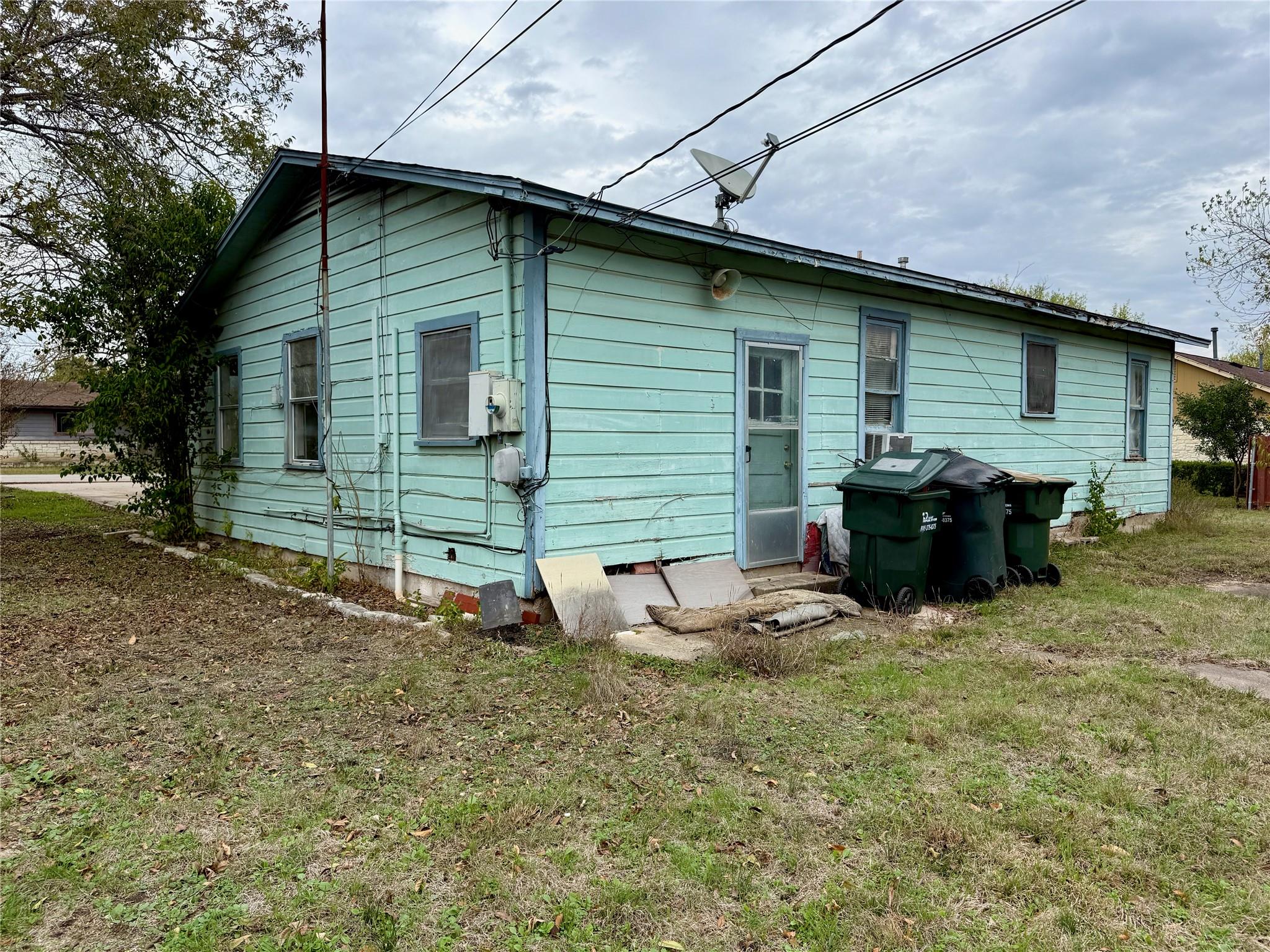 109 Selvera St, Kyle, TX 78640