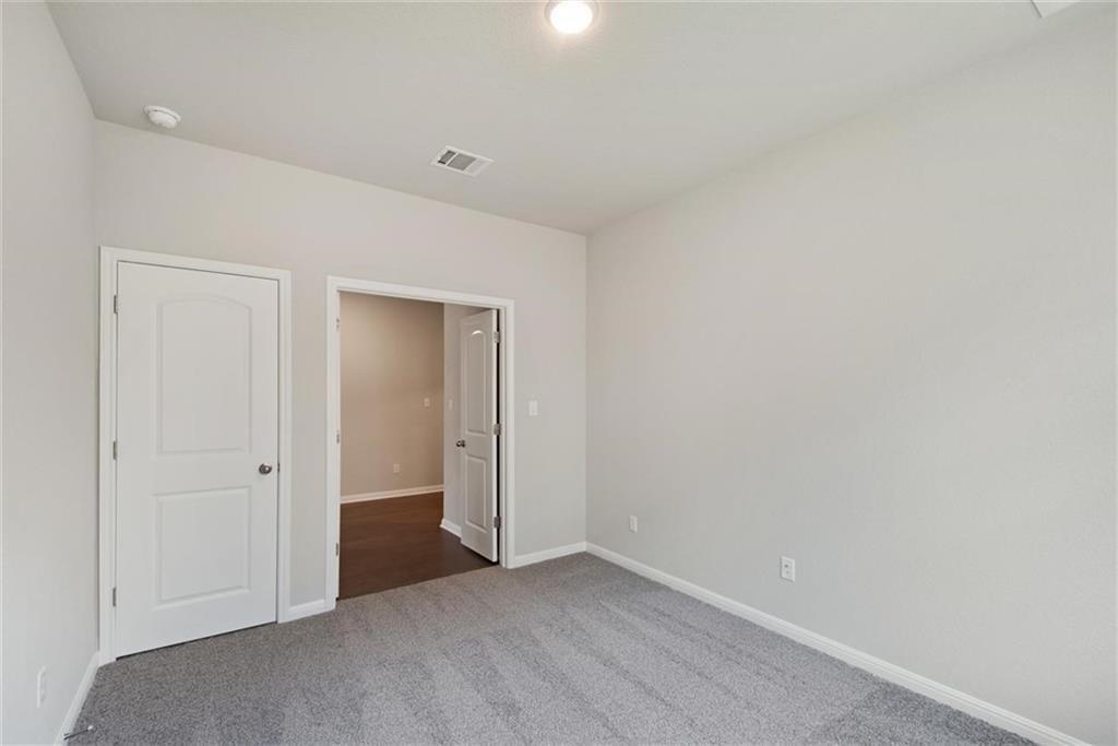 2608 Granite Hill Dr, Leander, TX 78641